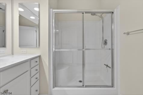 5205 Warrens Way Wanaque NJ 07465
