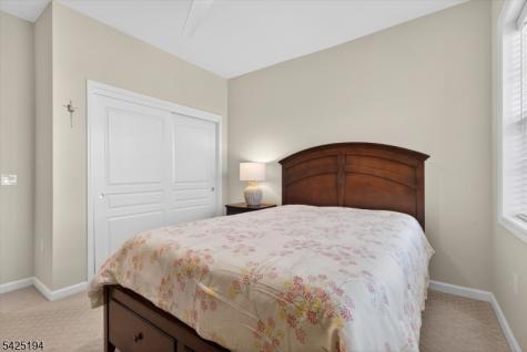 5205 Warrens Way Wanaque NJ 07465