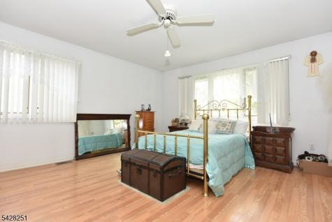 9 Parsons Court Mahwah NJ 07430