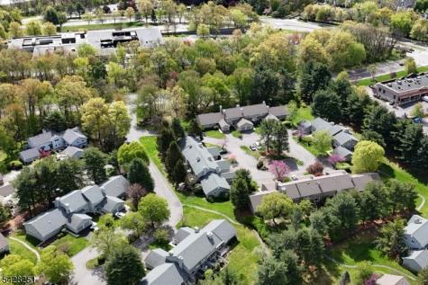 9 Parsons Court Mahwah NJ 07430