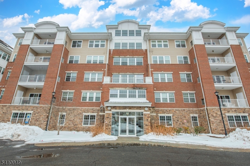 10323 Warrens Way Wanaque NJ 07465