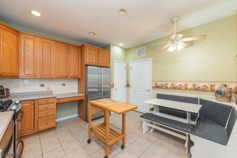 10323 Warrens Way Wanaque NJ 07465