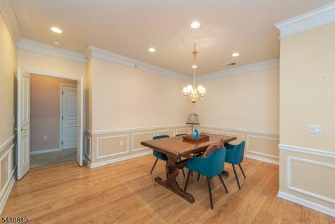 10323 Warrens Way Wanaque NJ 07465
