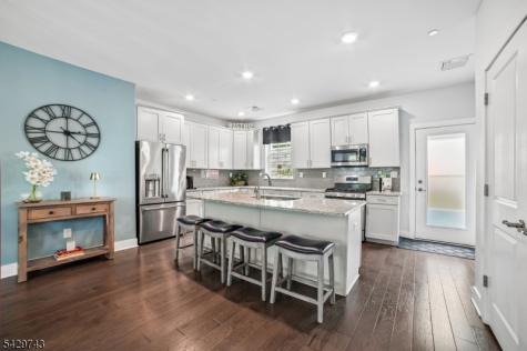 1304 Parkview Lane Rockaway NJ 07866