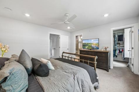 1304 Parkview Lane Rockaway NJ 07866