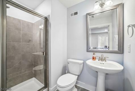 1304 Parkview Lane Rockaway NJ 07866