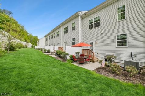1304 Parkview Lane Rockaway NJ 07866
