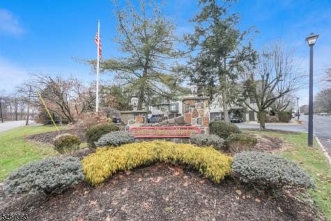 10 Falls Bridge Drive Totowa NJ 07512