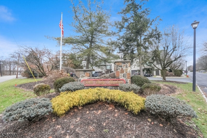 10 Falls Bridge Drive Totowa NJ 07512