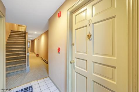 10 Falls Bridge Drive Totowa NJ 07512