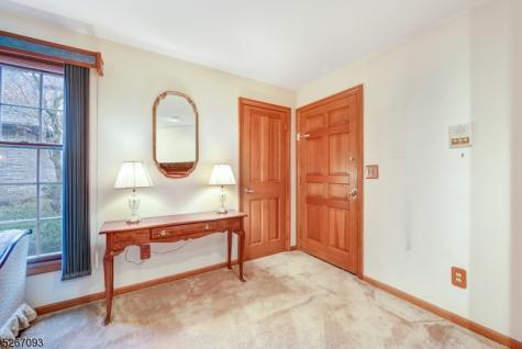 10 Falls Bridge Drive Totowa NJ 07512