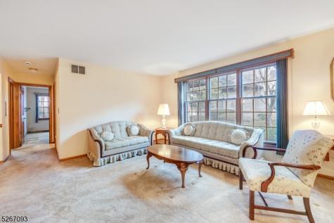 10 Falls Bridge Drive Totowa NJ 07512