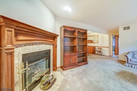 10 Falls Bridge Drive Totowa NJ 07512