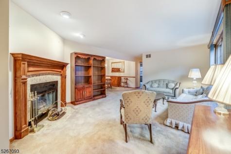 10 Falls Bridge Drive Totowa NJ 07512