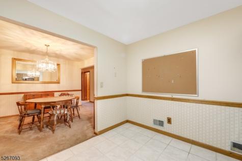 10 Falls Bridge Drive Totowa NJ 07512