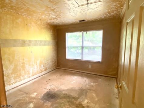 274 Bald Eagle Drive Lopatcong NJ 08886