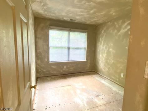 274 Bald Eagle Drive Lopatcong NJ 08886