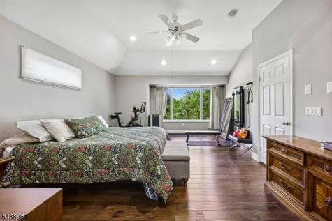 182 Clarken Drive West Orange NJ 07052