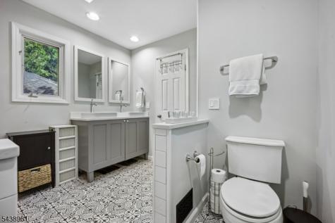 182 Clarken Drive West Orange NJ 07052