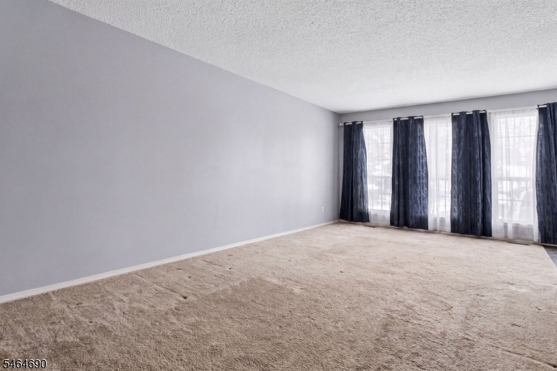 90 Edward Drive Franklin NJ 08823
