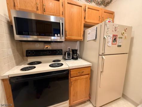 1302 Richmond Road West Milford NJ 07480