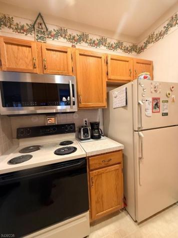 1302 Richmond Road West Milford NJ 07480