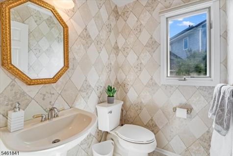 25 Knutsen Drive West Orange NJ 07052