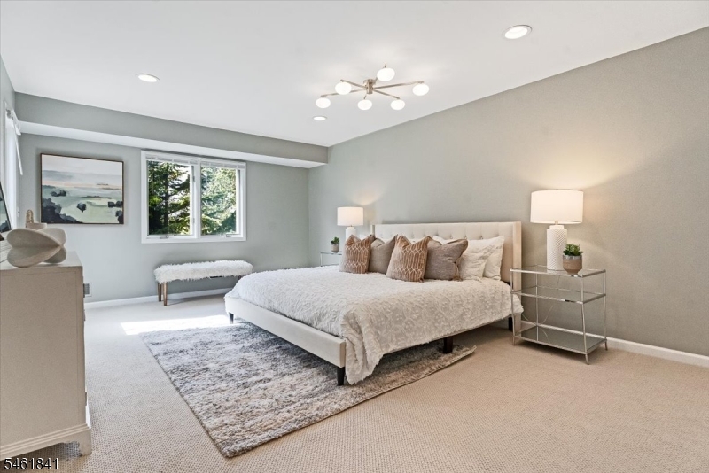 25 Knutsen Drive West Orange NJ 07052
