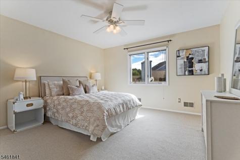 25 Knutsen Drive West Orange NJ 07052