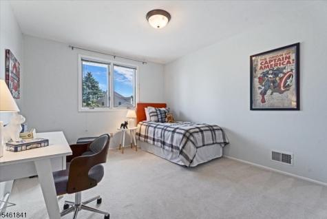 25 Knutsen Drive West Orange NJ 07052