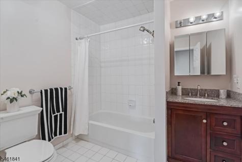 25 Knutsen Drive West Orange NJ 07052