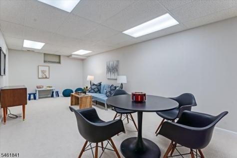 25 Knutsen Drive West Orange NJ 07052
