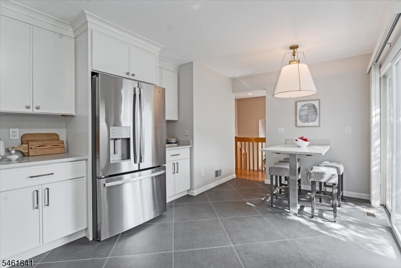 25 Knutsen Drive West Orange NJ 07052