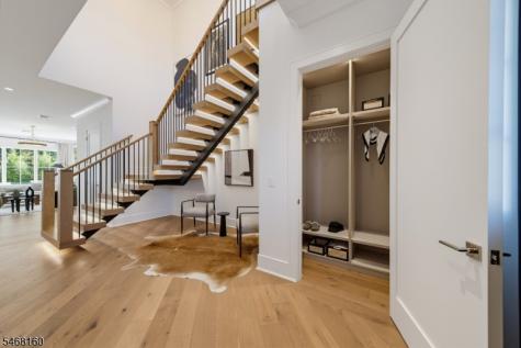 16 Paris Avenue Rockleigh NJ 07647