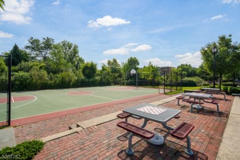 208 Shearwater Court Jersey City NJ 07305