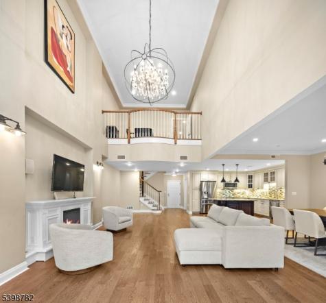 208 Shearwater Court Jersey City NJ 07305