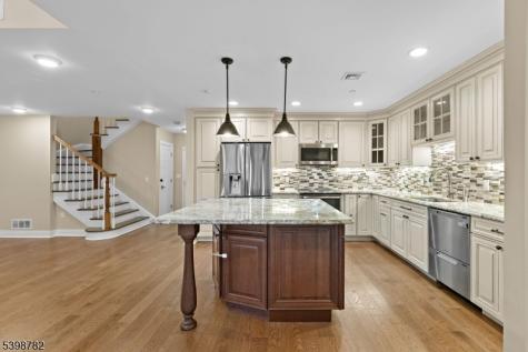 208 Shearwater Court Jersey City NJ 07305