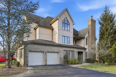 204 Bearwoods Road Park Ridge NJ 07656