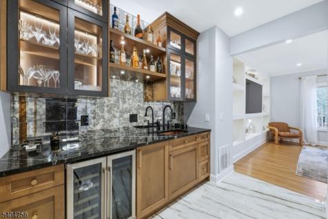 204 Bearwoods Road Park Ridge NJ 07656