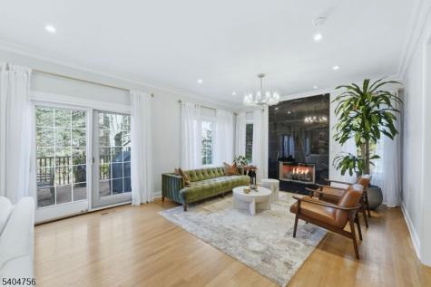 204 Bearwoods Road Park Ridge NJ 07656