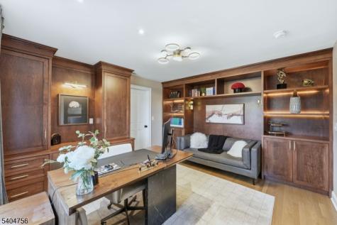 204 Bearwoods Road Park Ridge NJ 07656