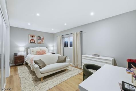 204 Bearwoods Road Park Ridge NJ 07656