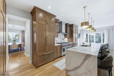 204 Bearwoods Road Park Ridge NJ 07656