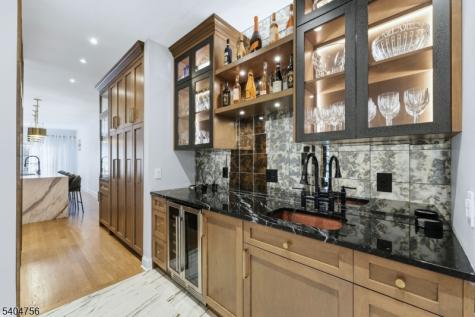204 Bearwoods Road Park Ridge NJ 07656