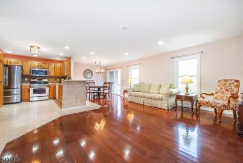 24 Clubhouse Road Hardyston NJ 07419