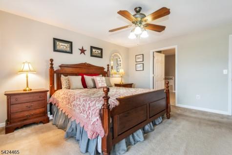 24 Clubhouse Road Hardyston NJ 07419