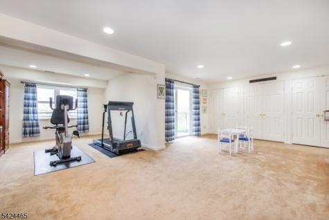 24 Clubhouse Road Hardyston NJ 07419