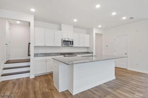 735 Station Road Dunellen NJ 08812