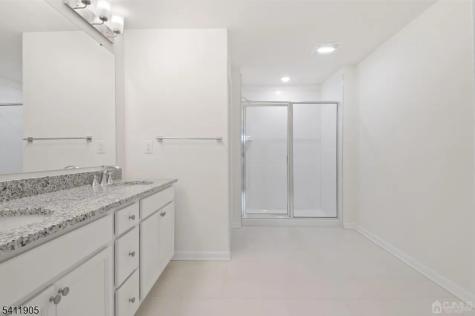 735 Station Road Dunellen NJ 08812