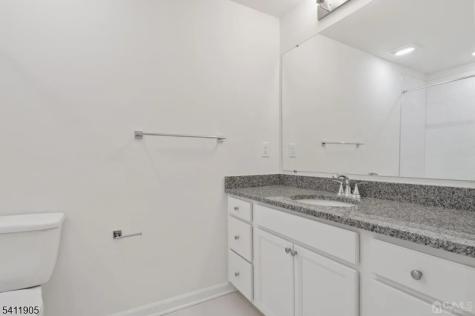 735 Station Road Dunellen NJ 08812